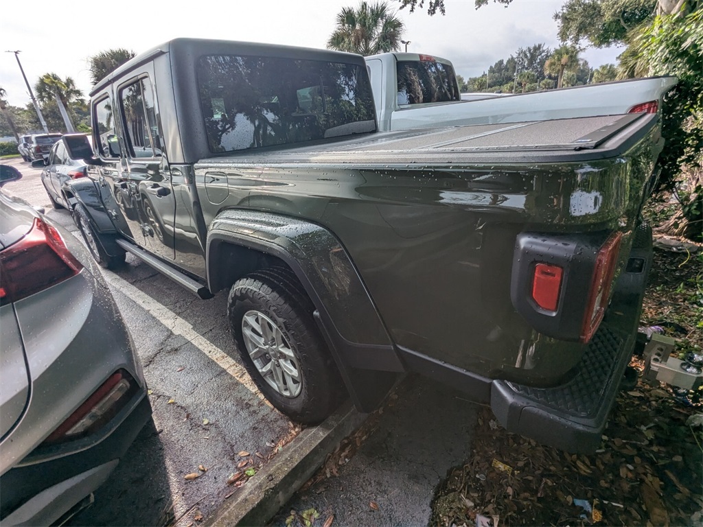 2023 Jeep Gladiator Sport 14