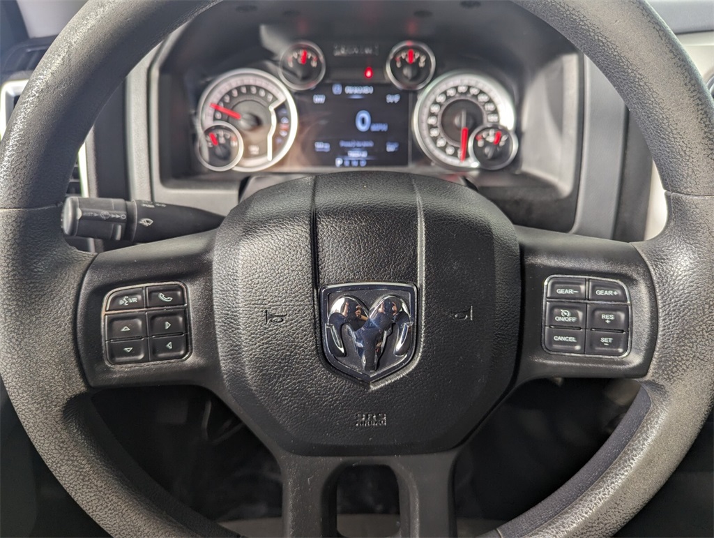 2019 Ram 1500 Classic Warlock 16