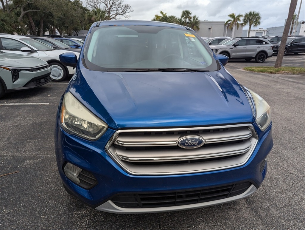 2017 Ford Escape SE 10