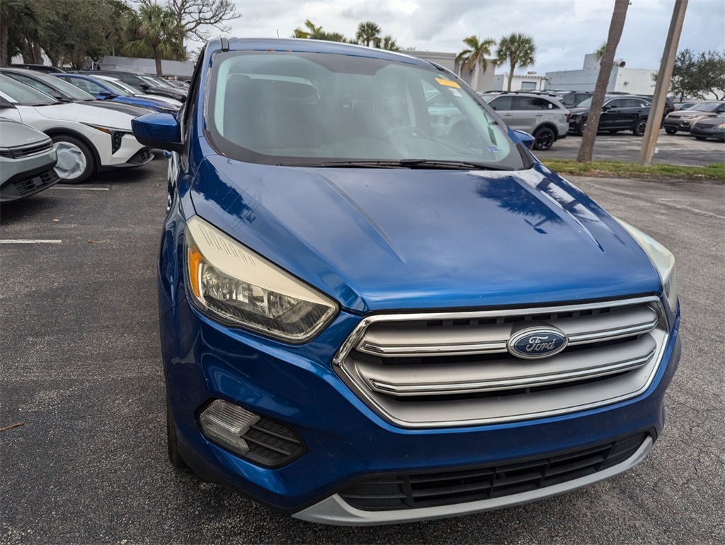 2017 Ford Escape SE 12