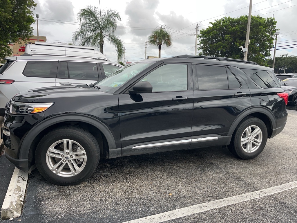 2020 Ford Explorer XLT 2