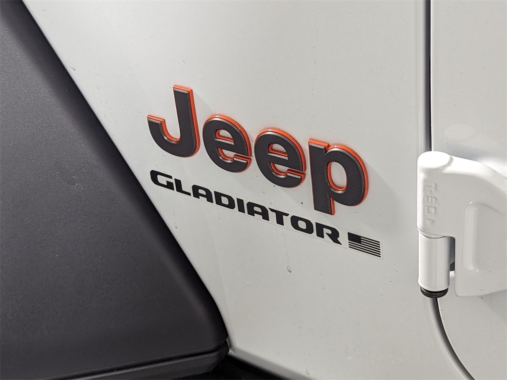 2023 Jeep Gladiator Mojave 23