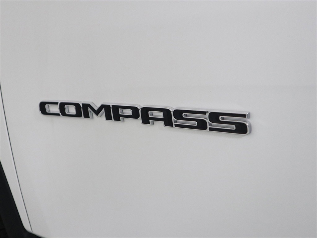 2023 Jeep Compass Sport 21