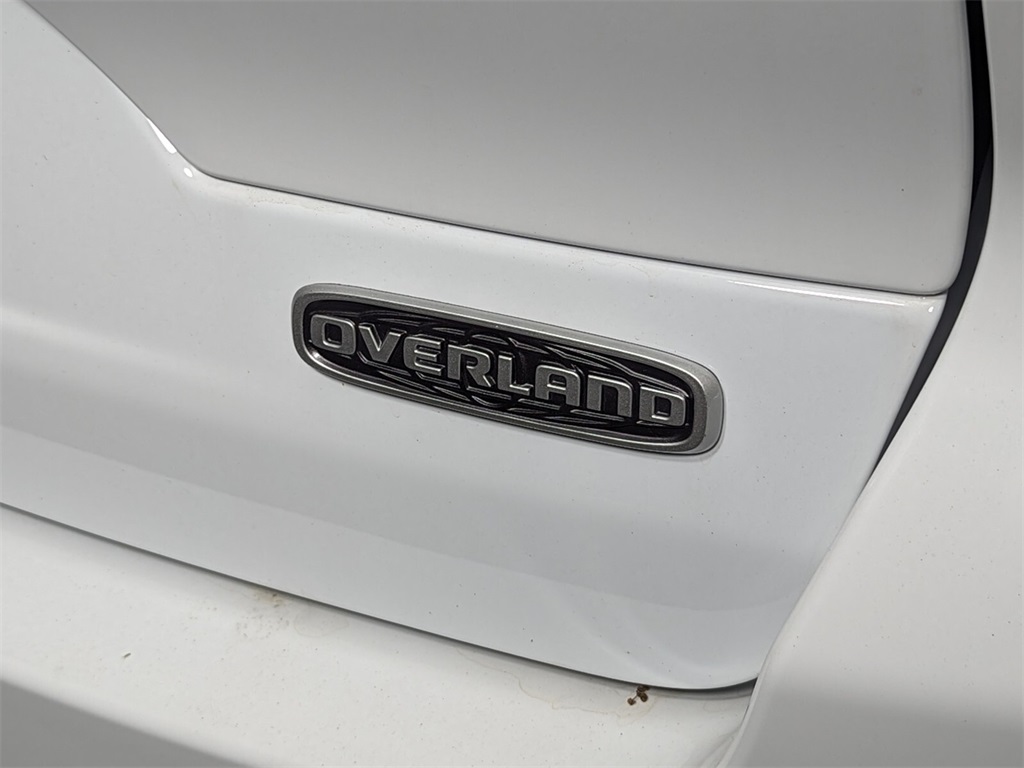 2024 Jeep Grand Cherokee Overland 6