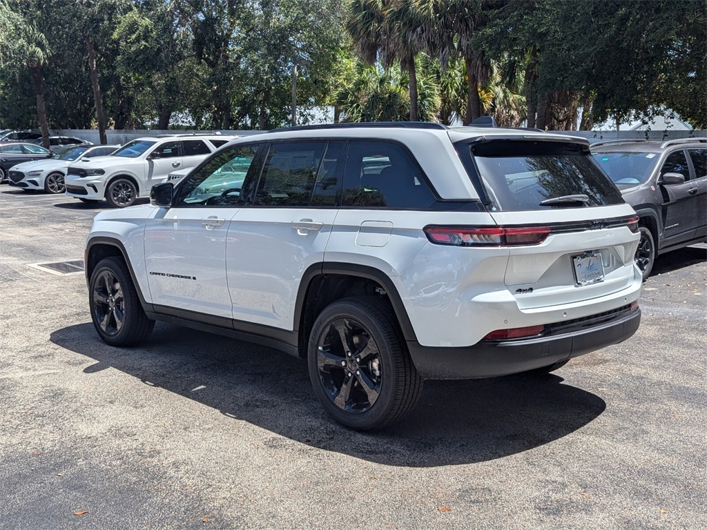 2024 Jeep Grand Cherokee Altitude X 5