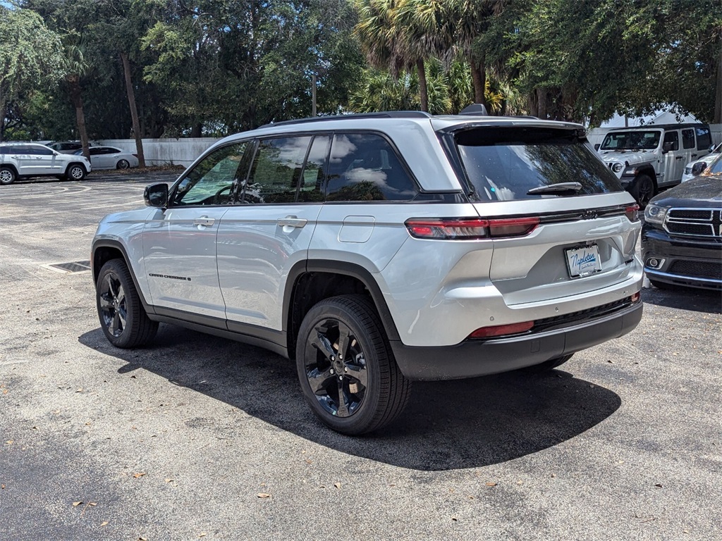 2024 Jeep Grand Cherokee Limited 5