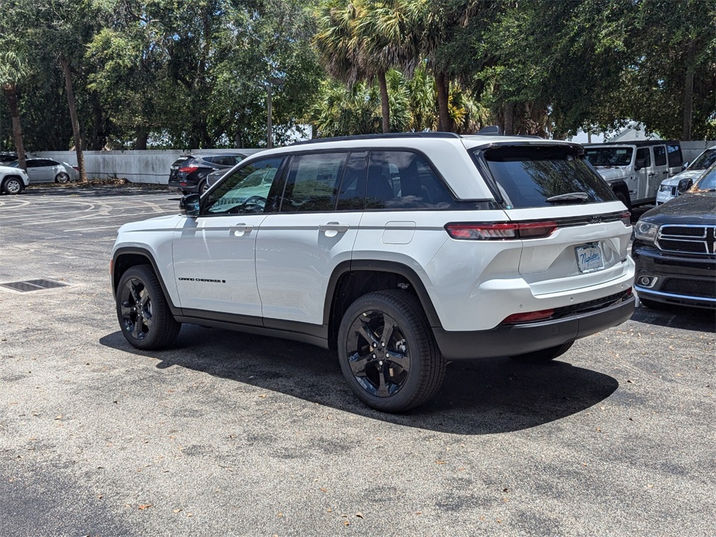 2024 Jeep Grand Cherokee Limited 5