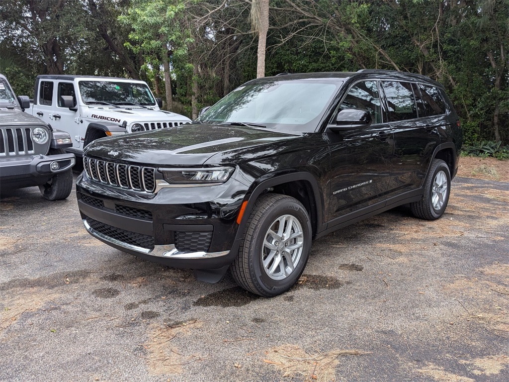 2024 Jeep Grand Cherokee L Laredo 3