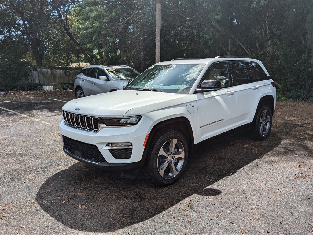 2024 Jeep Grand Cherokee  3