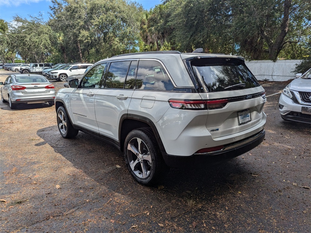 2024 Jeep Grand Cherokee  5