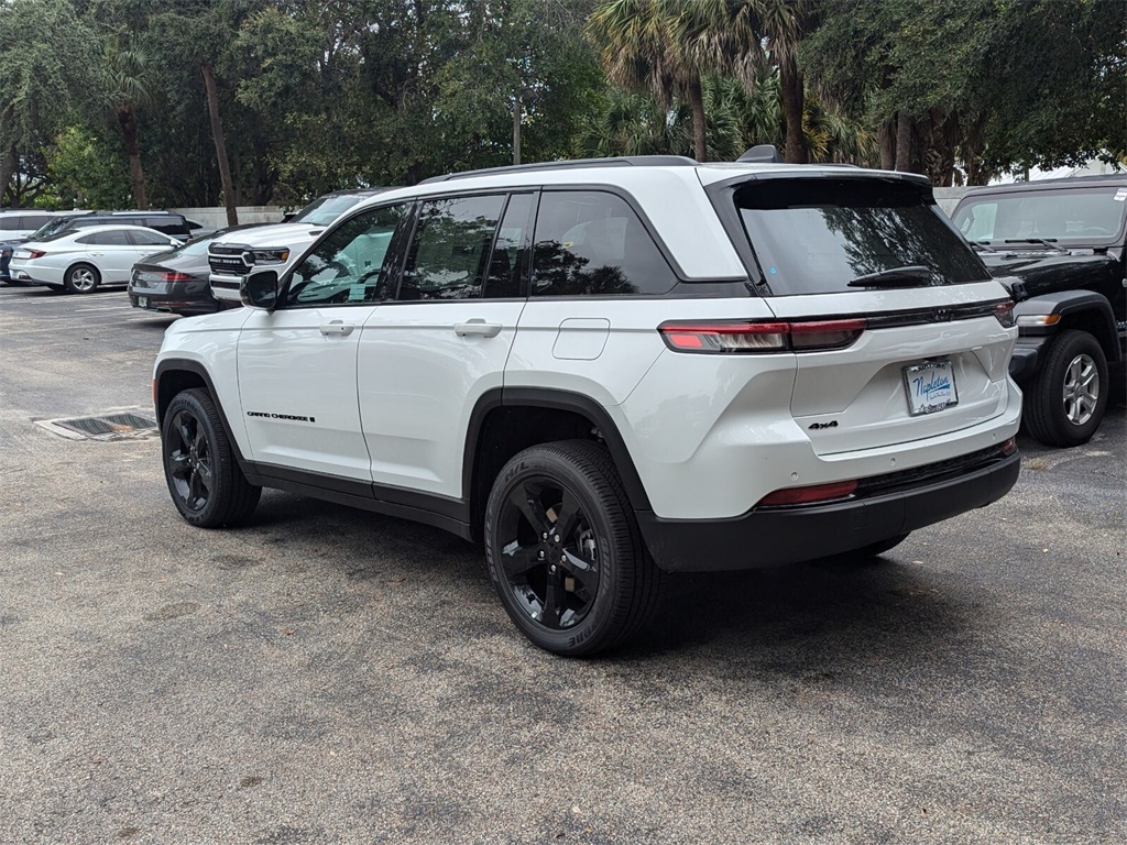 2024 Jeep Grand Cherokee Altitude X 5