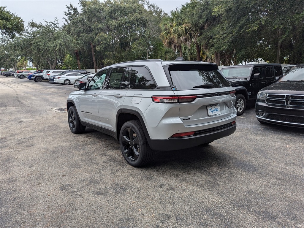 2024 Jeep Grand Cherokee Altitude X 5