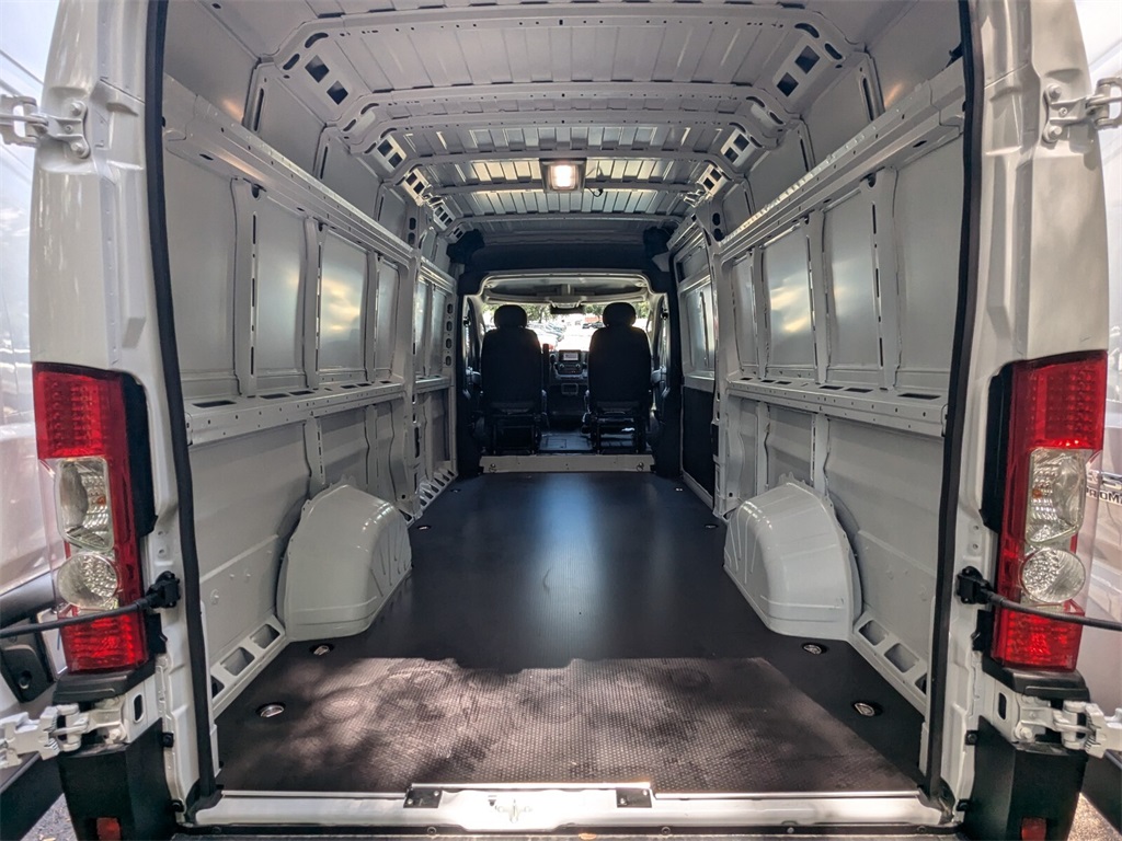 2024 Ram ProMaster 3500 High Roof 27