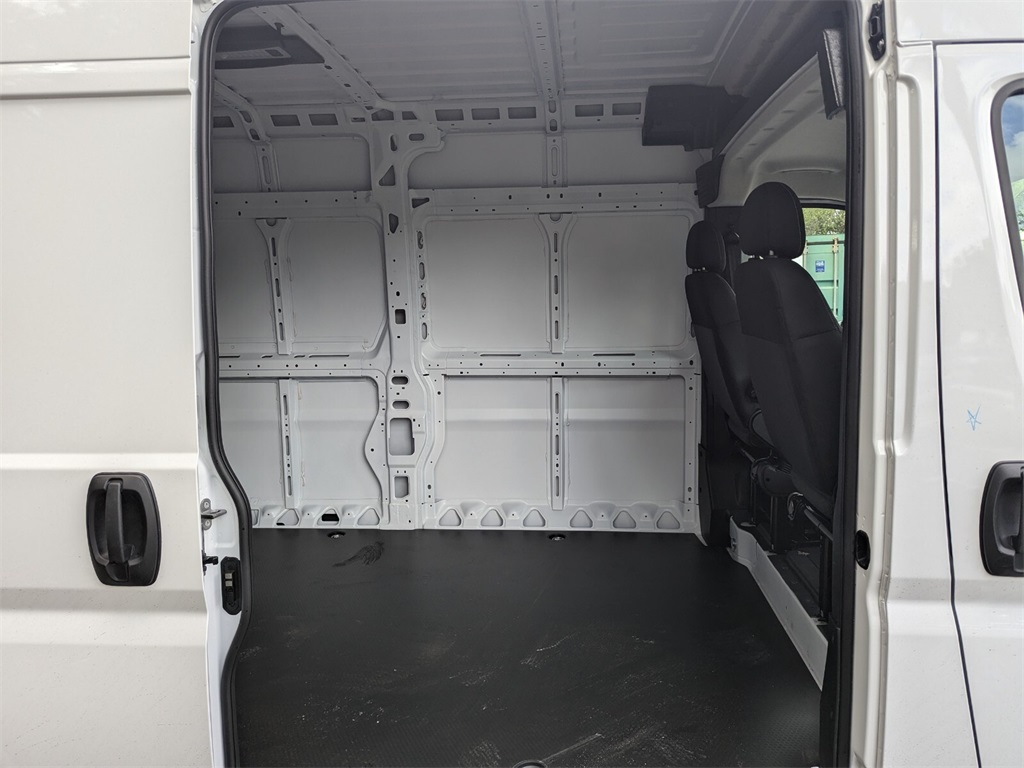 2024 Ram ProMaster 2500 High Roof 23