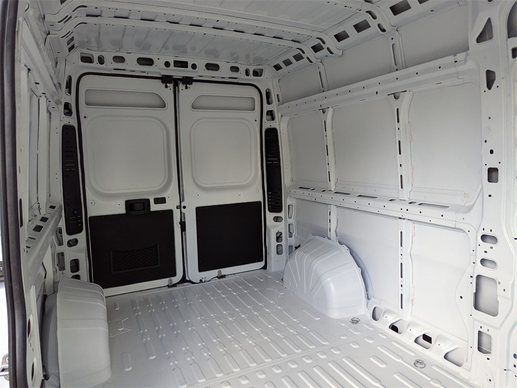 2024 Ram ProMaster 2500 High Roof 31