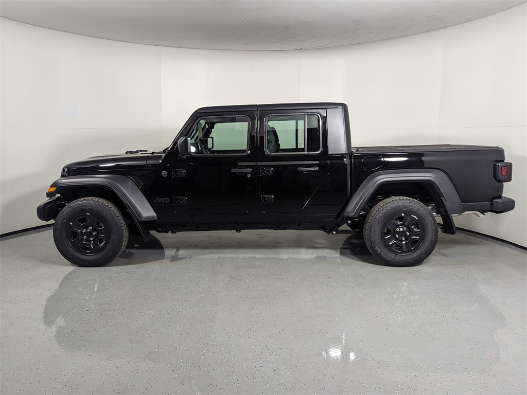 2024 Jeep Gladiator Sport 3