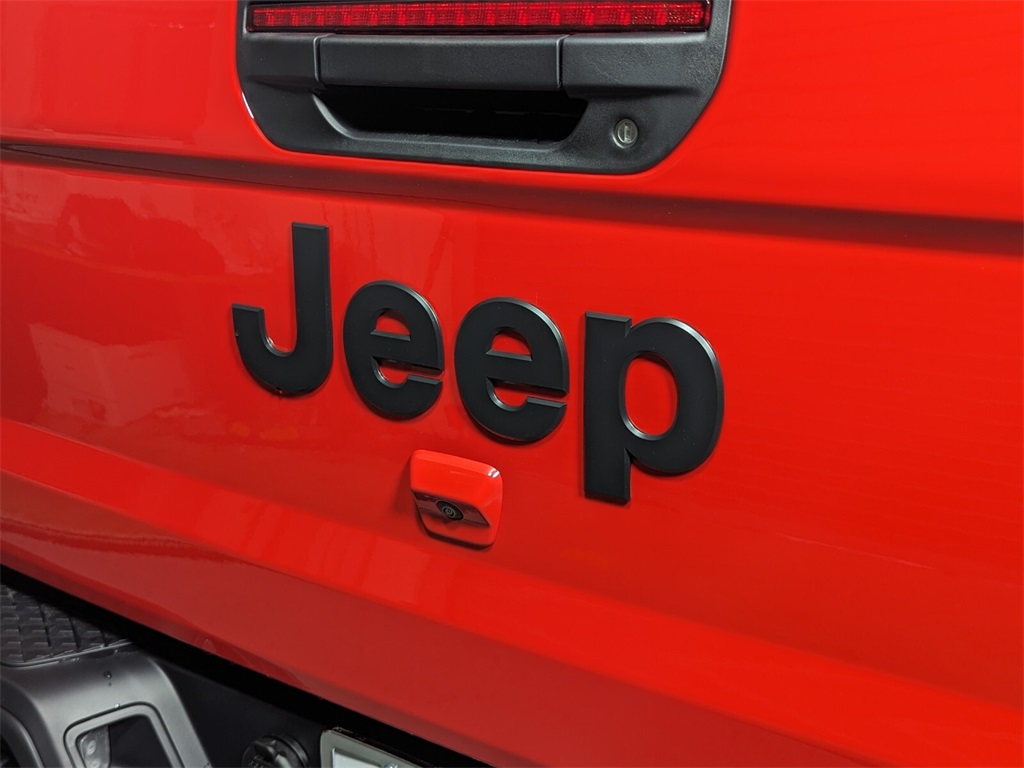 2024 Jeep Gladiator Sport 5