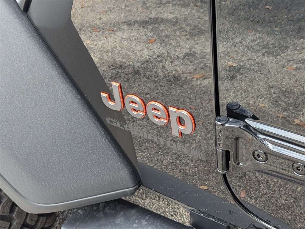 2024 Jeep Gladiator Mojave 22