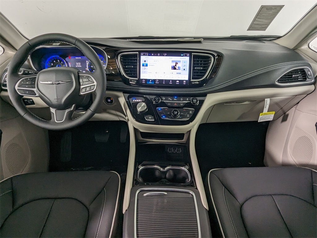 2024 Chrysler Pacifica Limited 9