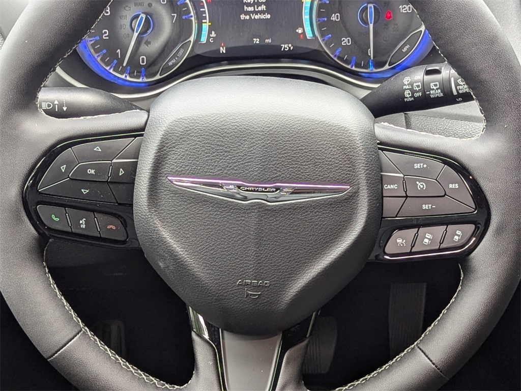 2024 Chrysler Pacifica Touring L 14