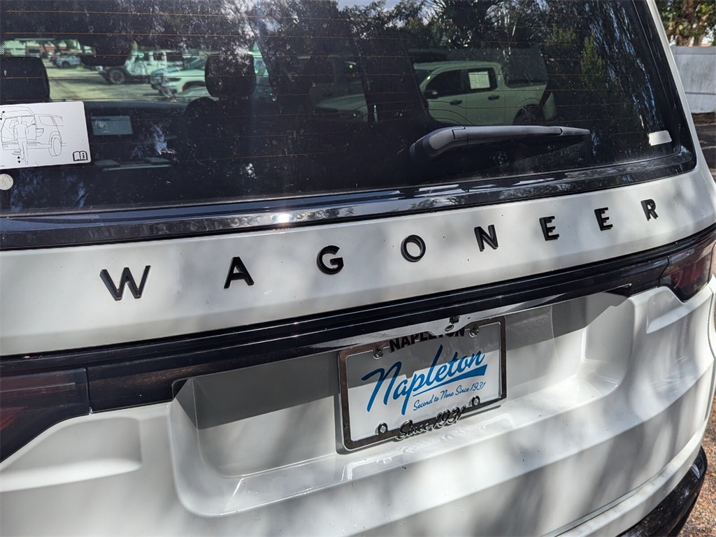 2024 Jeep Wagoneer Series II 7