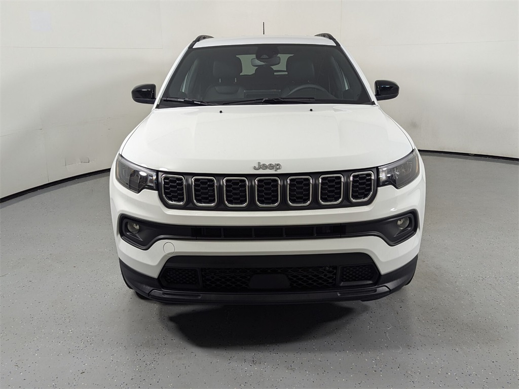 2024 Jeep Compass Latitude Lux 2