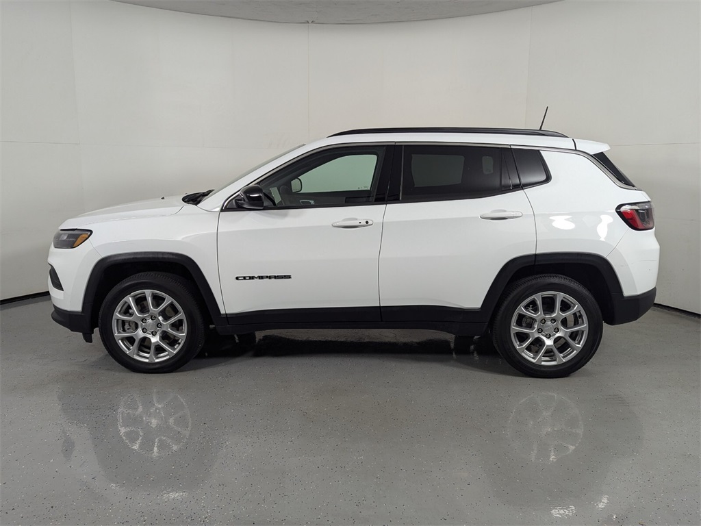 2024 Jeep Compass Latitude Lux 4