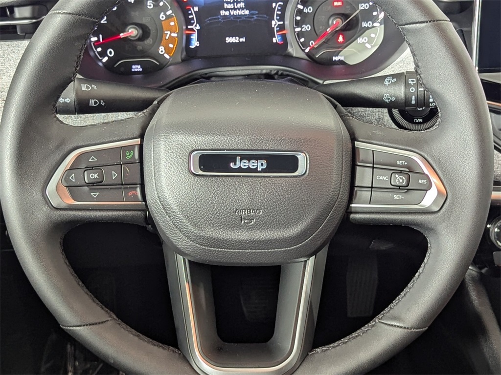 2024 Jeep Compass Latitude Lux 14