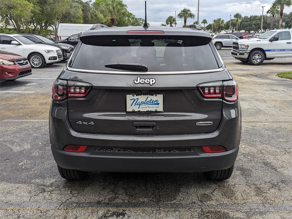 2024 Jeep Compass Latitude Lux 4