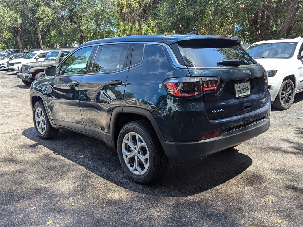 2024 Jeep Compass Sport 5