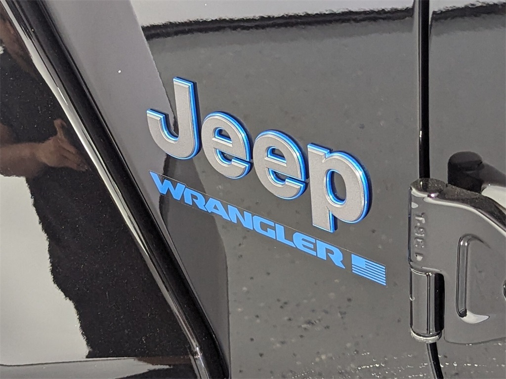 2024 Jeep Wrangler Rubicon X 4xe 28