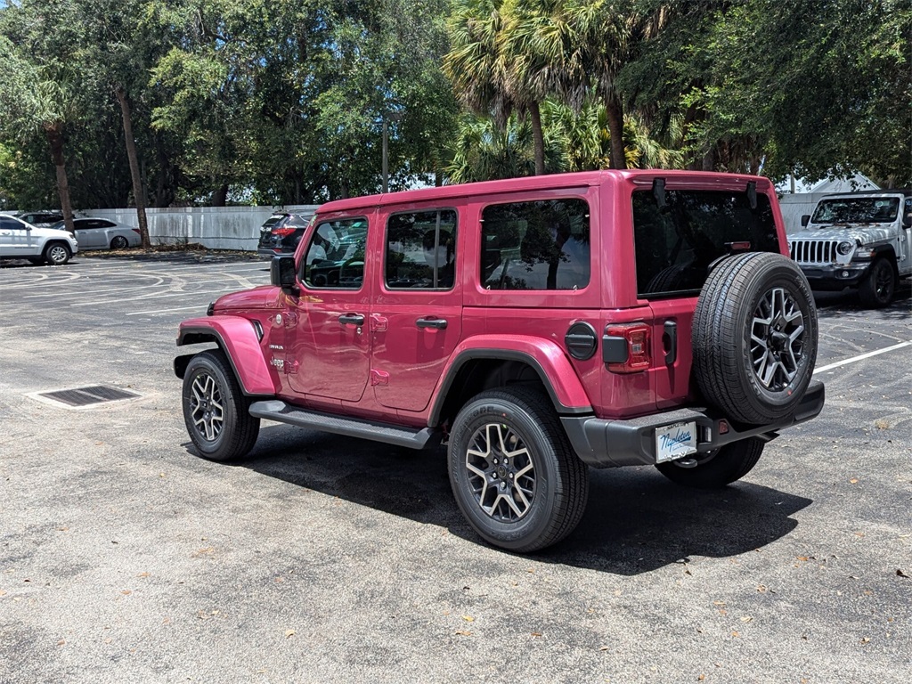 2024 Jeep Wrangler Sahara 5