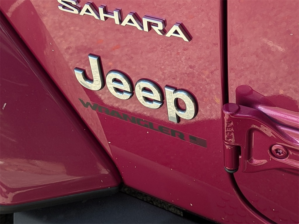 2024 Jeep Wrangler Sahara 24