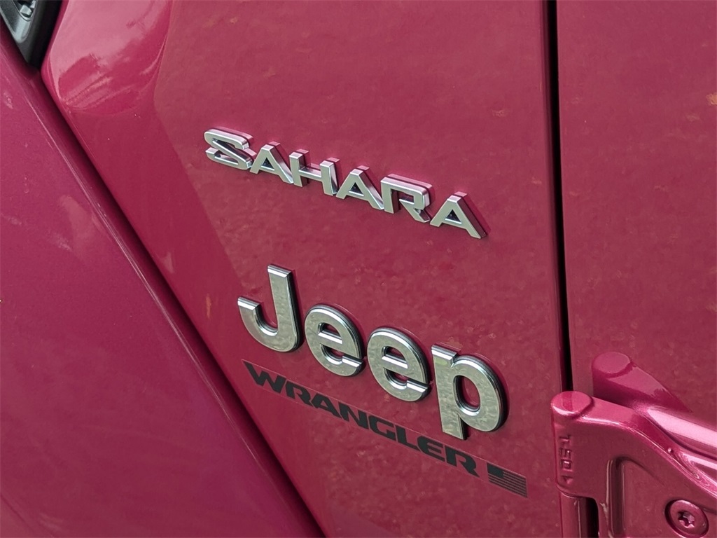 2024 Jeep Wrangler Sahara 24