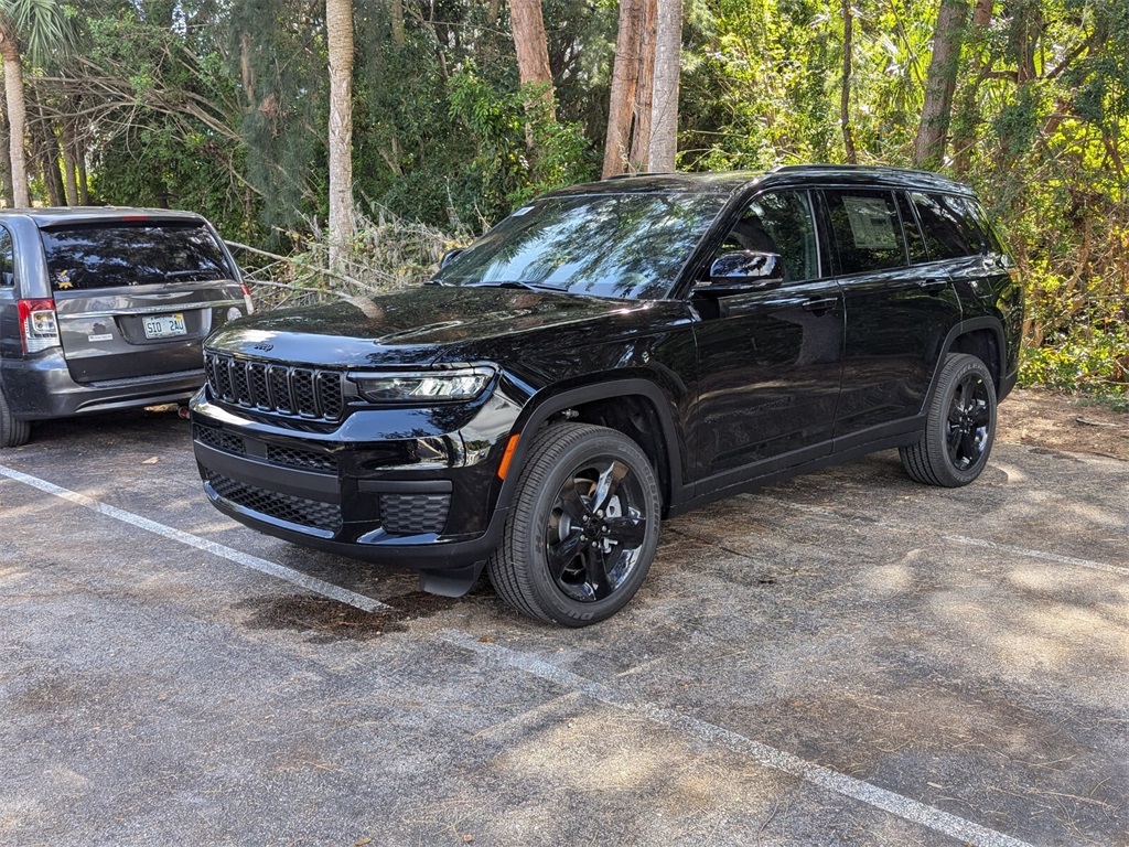 2025 Jeep Grand Cherokee L Altitude X 3