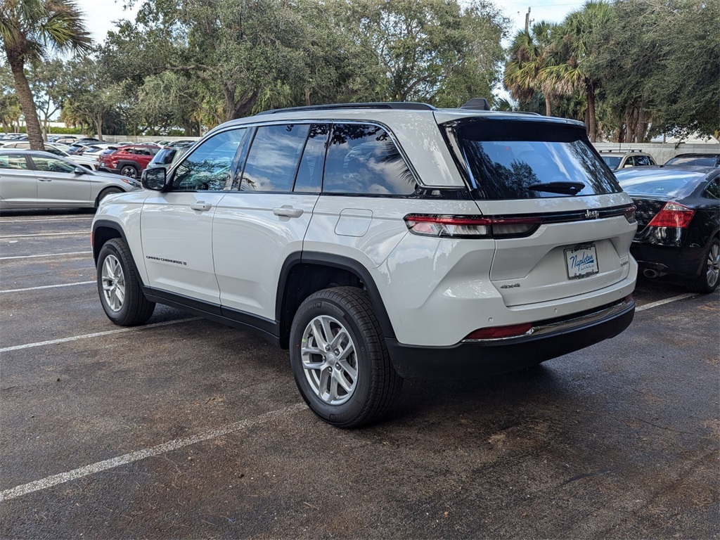 2025 Jeep Grand Cherokee Laredo 5