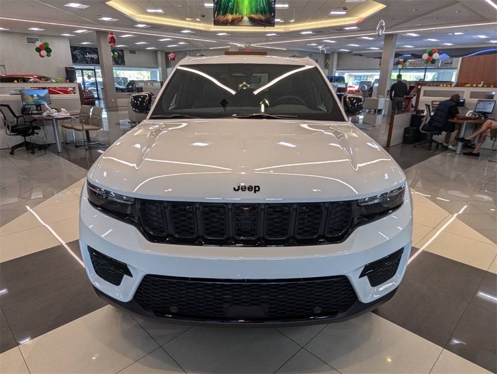 2025 Jeep Grand Cherokee Limited 3