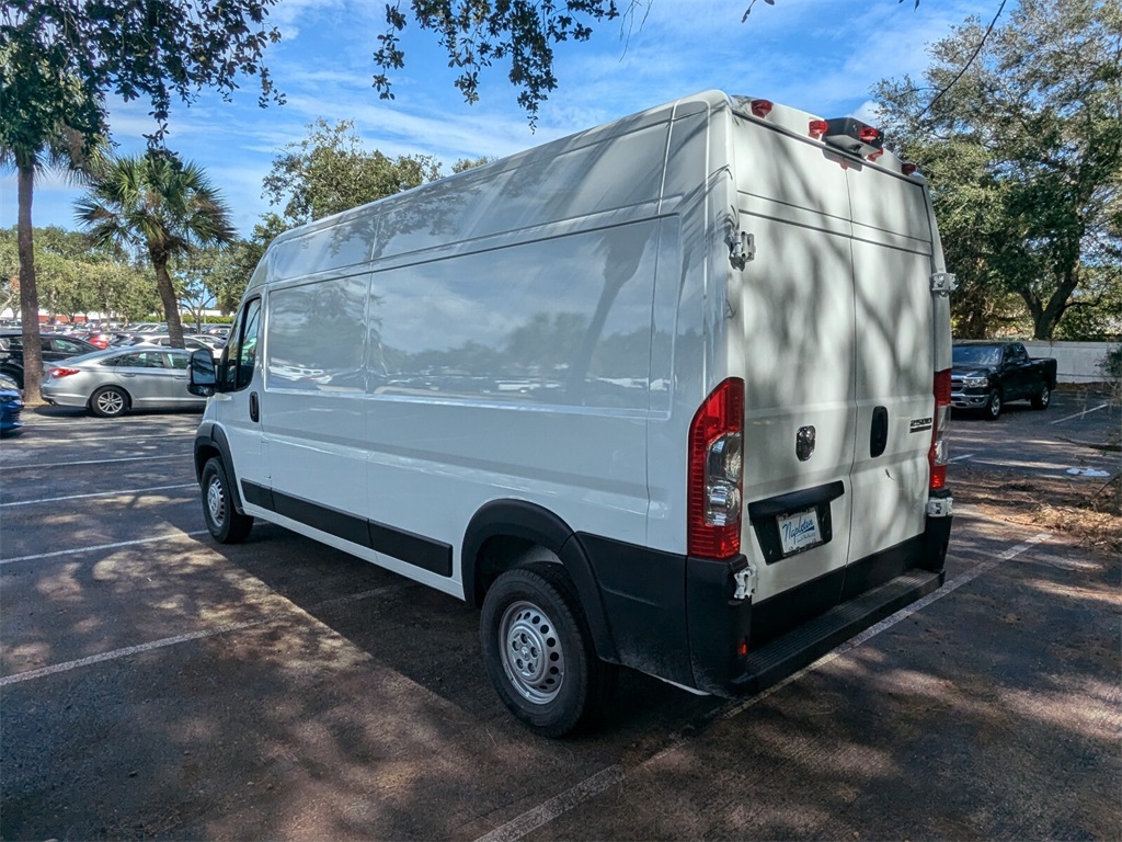 2025 Ram ProMaster 2500 High Roof 4