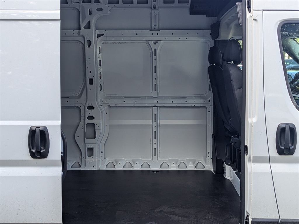 2025 Ram ProMaster 2500 High Roof 25