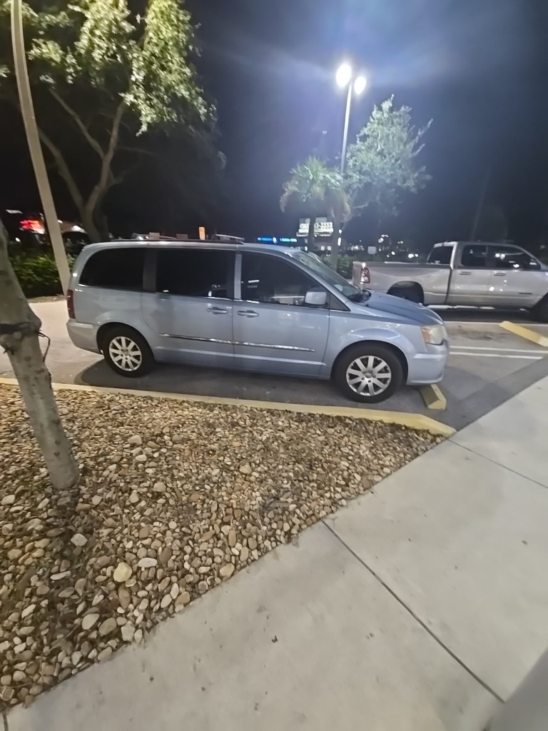 2013 Chrysler Town & Country Touring 7