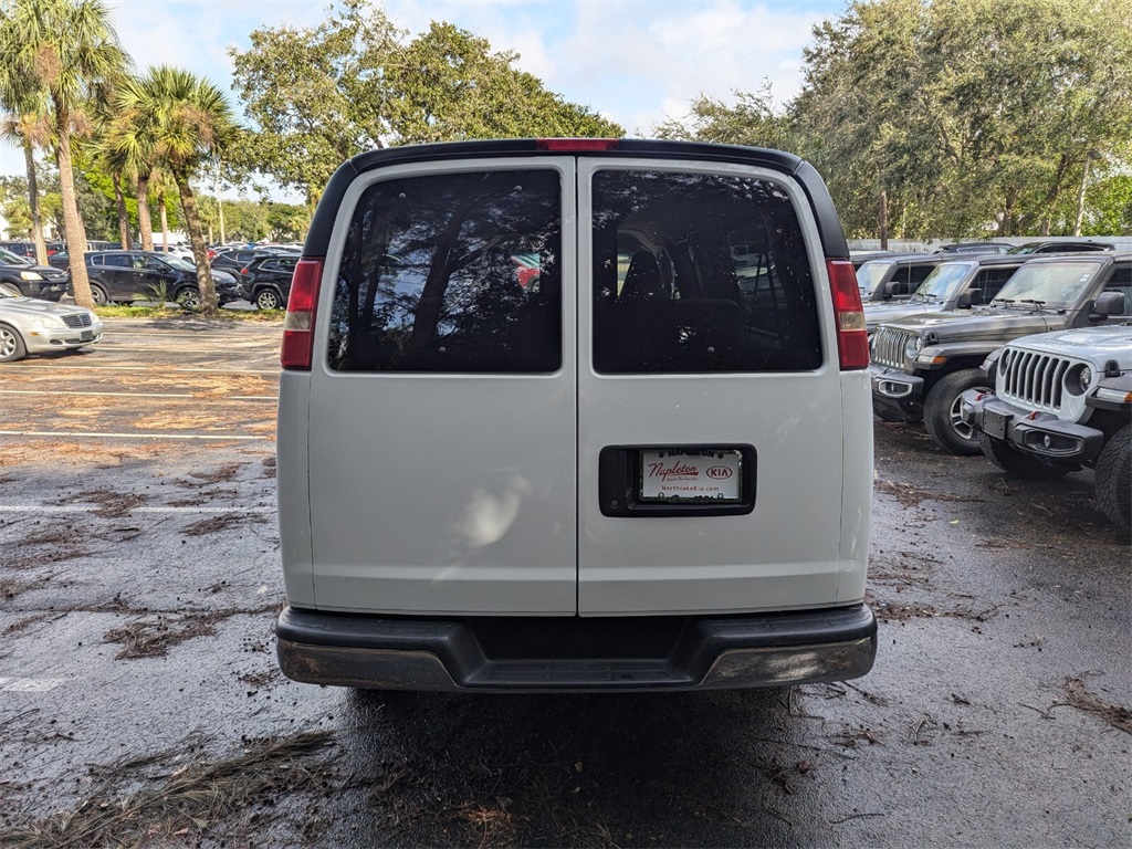 2017 Chevrolet Express 3500 LT 6