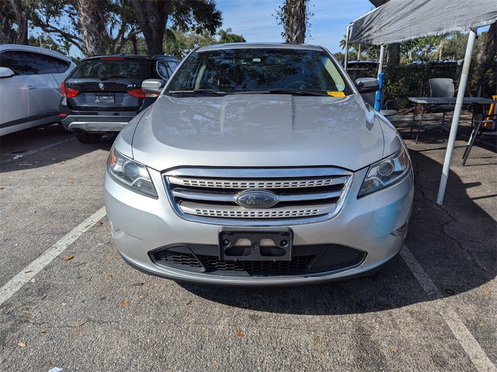 2010 Ford Taurus SHO 5