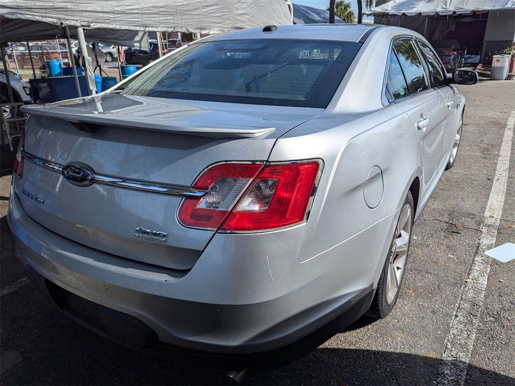 2010 Ford Taurus SHO 20