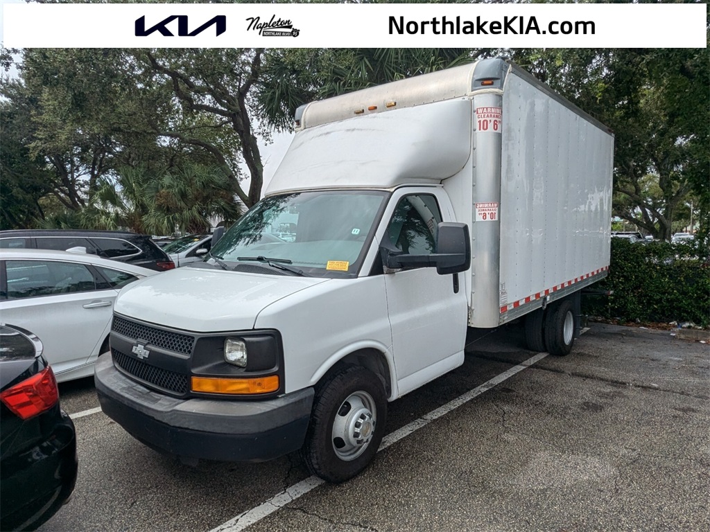 2013 Chevrolet Express 3500 Work Van 1