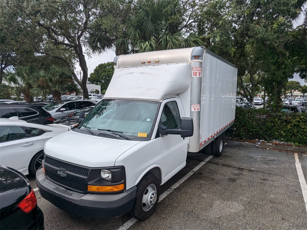 2013 Chevrolet Express 3500 Work Van 2