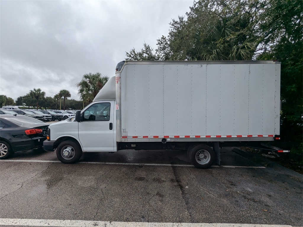 2013 Chevrolet Express 3500 Work Van 6