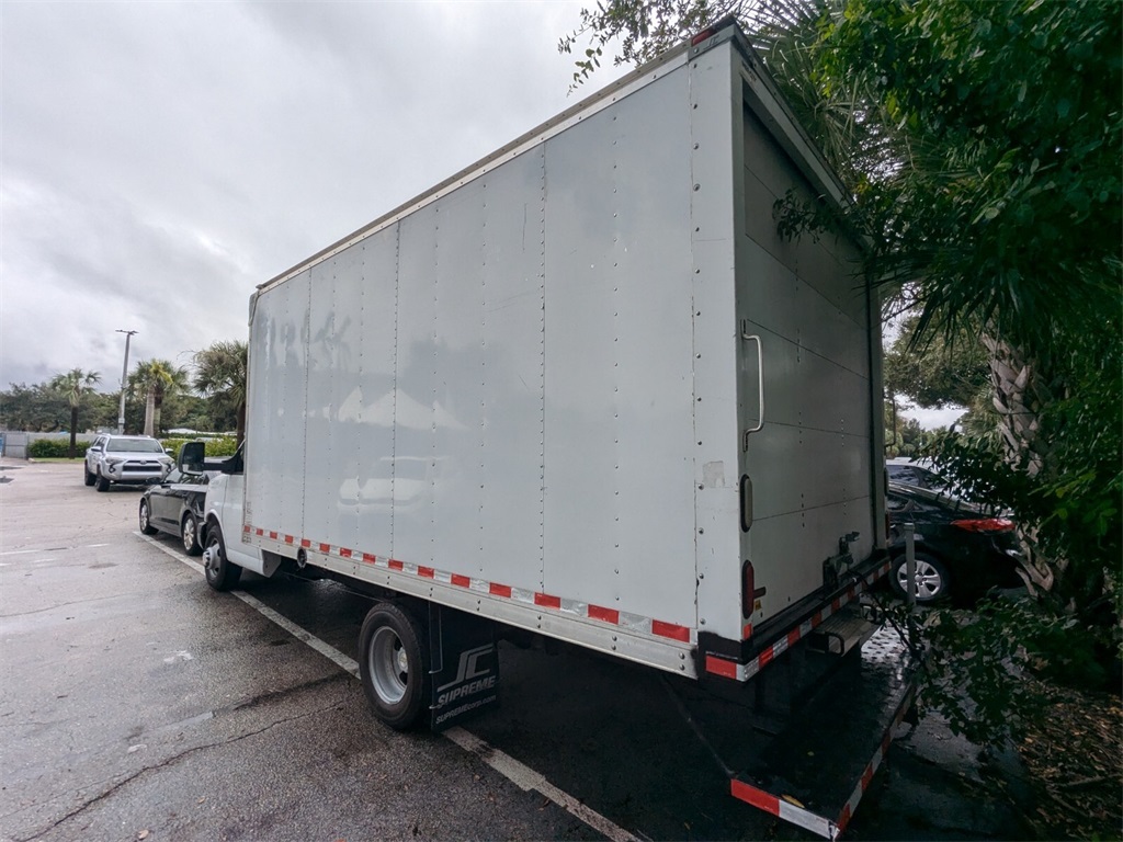 2013 Chevrolet Express 3500 Work Van 12