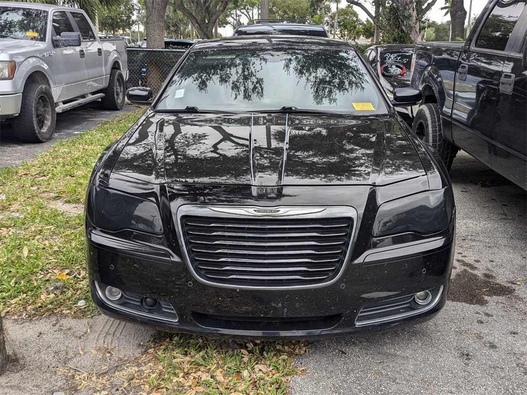 2012 Chrysler 300 S 3