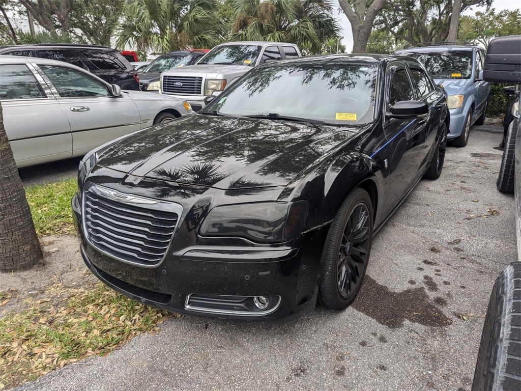 2012 Chrysler 300 S 6