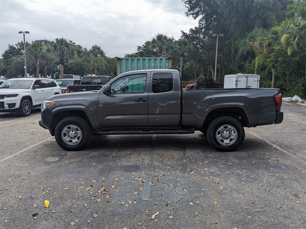 2022 Toyota Tacoma SR 3